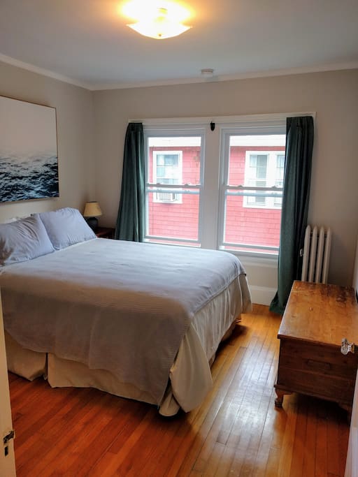 Private room with queen bed.