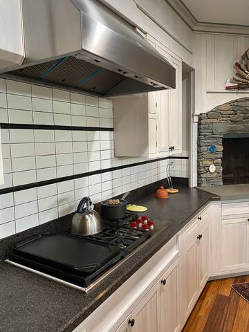 Paradise Found *Walk to Sachuest Beach* gallery image 3