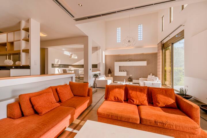 Filerimos Oasis Villa gallery image 5