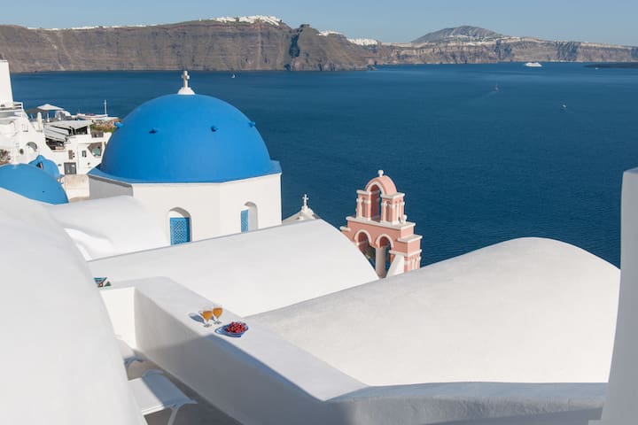 Evmenia Luxury Cave Villa