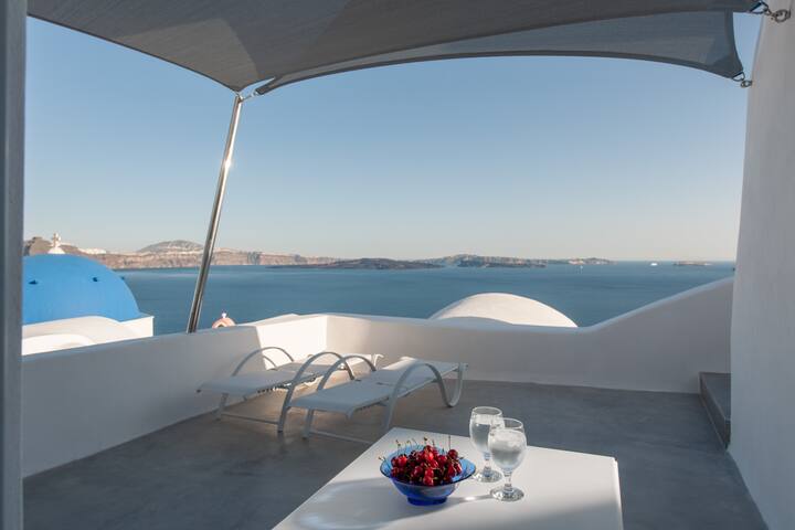 Evmenia Luxury Cave Villa gallery image 2