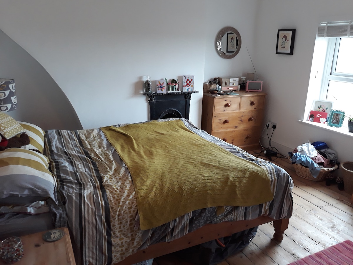 ห้องนอนใหญ่ 