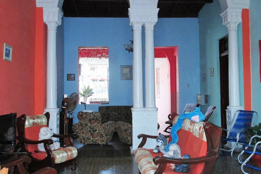 SALÓN!