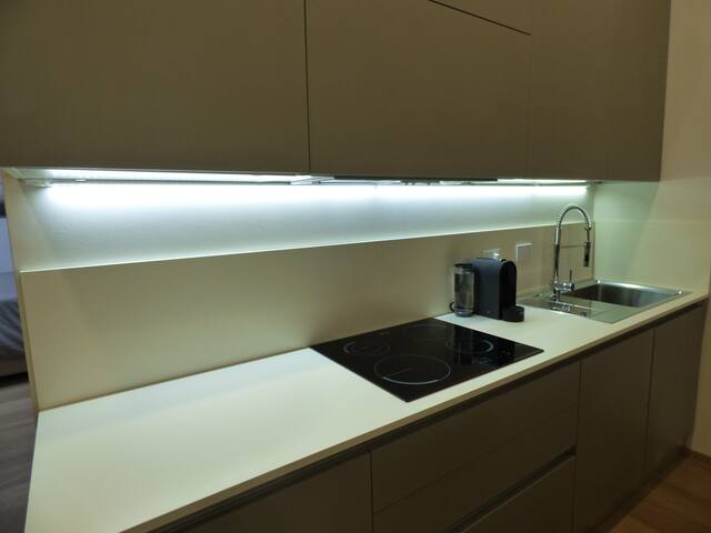 RESIDENCE SANT’ORSOLA – FAMILY SUITE APARTMENT gallery image 5