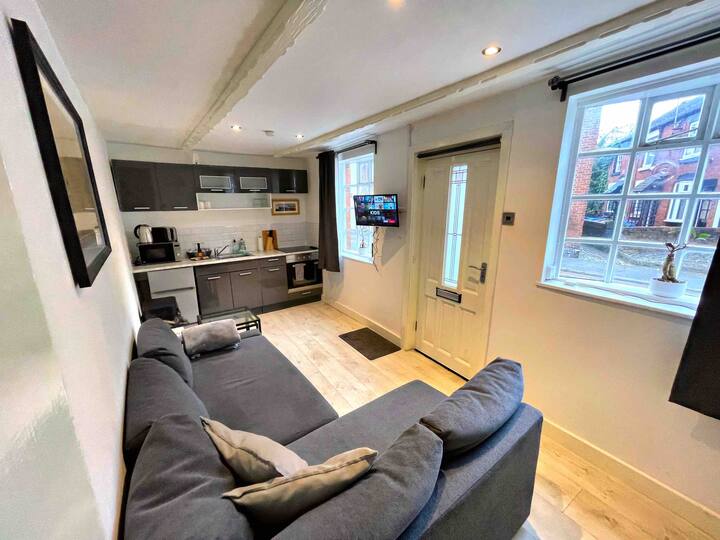 Gun Vacation Rentals & Homes Macclesfield, United Kingdom Airbnb