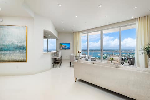 Ritz-Carlton Beach Penthouse by Guaranteed Rental