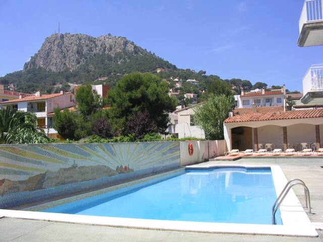 Airbnb L Estartit Vacation Rentals Places To Stay
