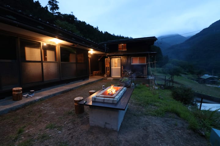 Goto現在休止中 囲炉裏つき古民家を丸ごと貸し切り 月夜見山荘 庭にbbqグリル完成 Huts For Rent In Hayakawa Minamikoma District Yamanashi Prefecture Japan Goto現在休止中 囲炉裏つき古民家を丸ごと貸し切り 月夜見山荘 庭にbbqグリル完成 Huts For Rent In Hayakawa Minamikoma District Yamanashi Prefecture Japan