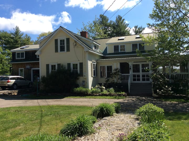 Waterfront 4 season house near Bath Houses for Rent in Woolwich