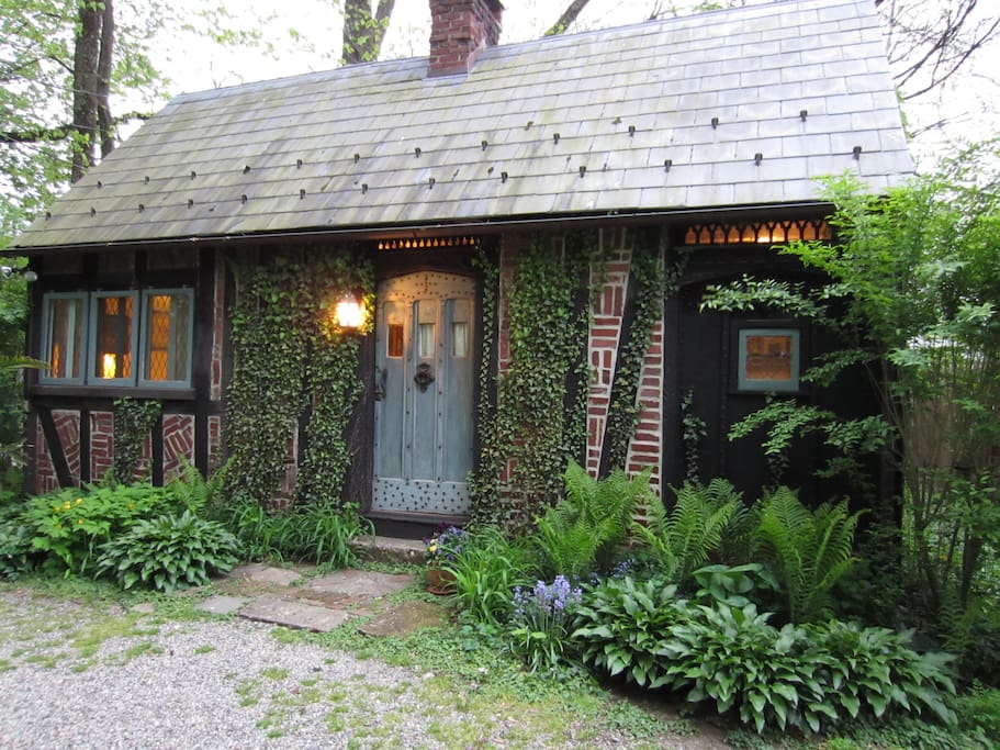 Romantic Herringbone Cottage Walk to New Hope Cottages for Rent in
