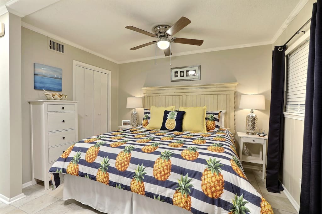 Plenty of space with King Size bed!