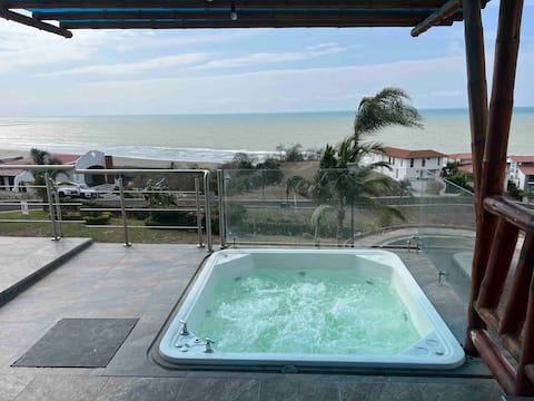 House in Jama with a Jacuzzi and ocean view