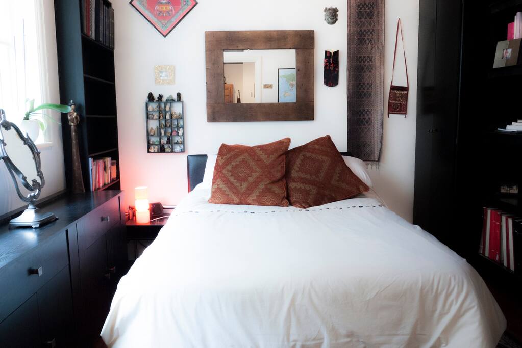 Far Eastern style double bedroom