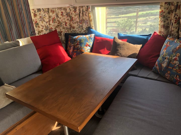 Meet Miss Clementine-1973 Airstream W/cozy Hot Tub - Bend, OR