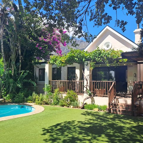 Oasis in the city gallery image 2