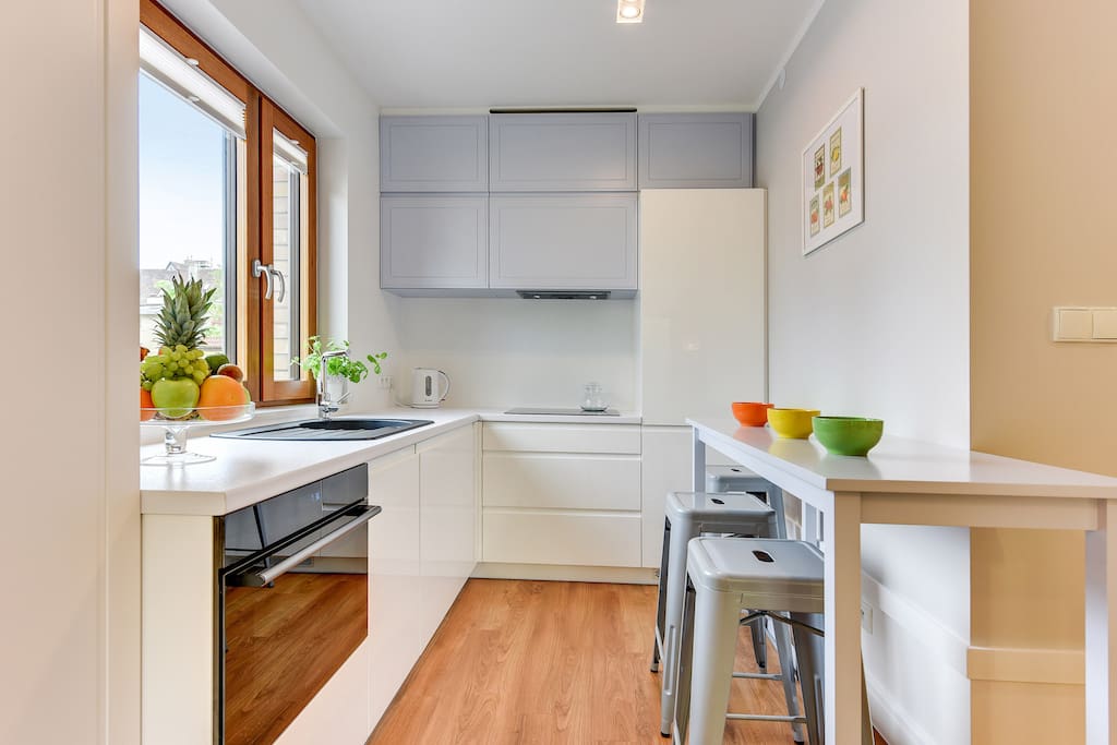 Fully equipped kitchen.