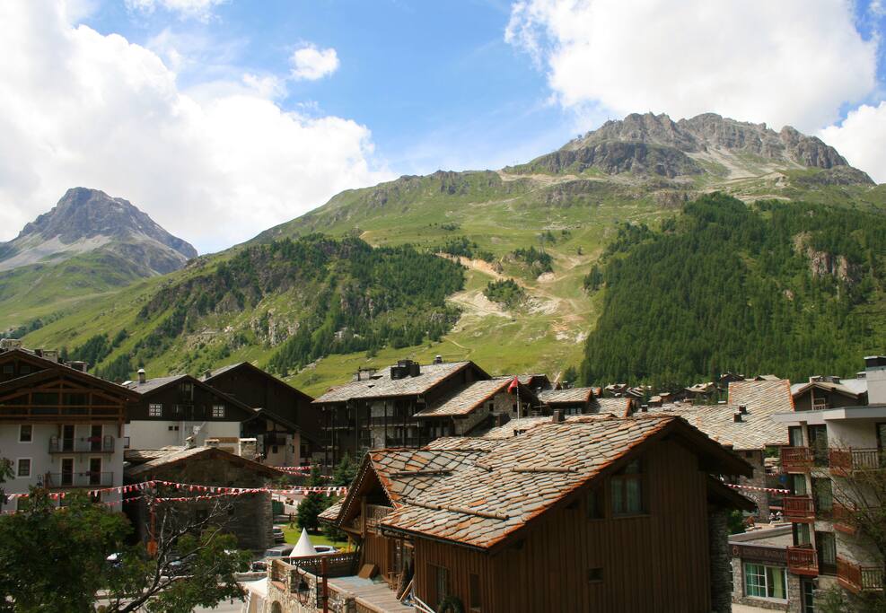 Vue depuis le Balcon. Plein sud, vue dégagée.