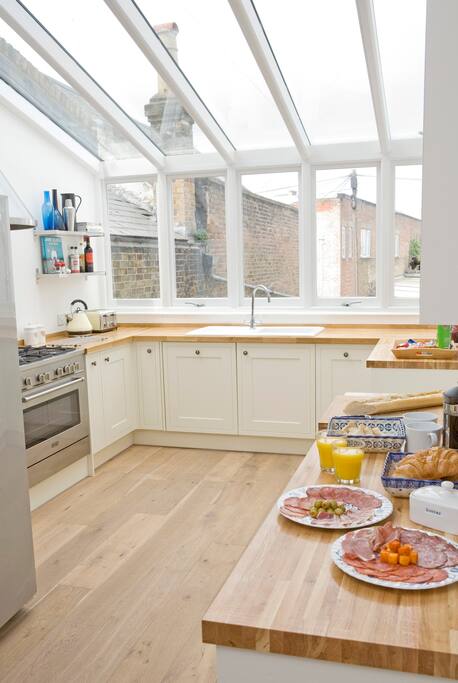 Light and bright modern kitchen
