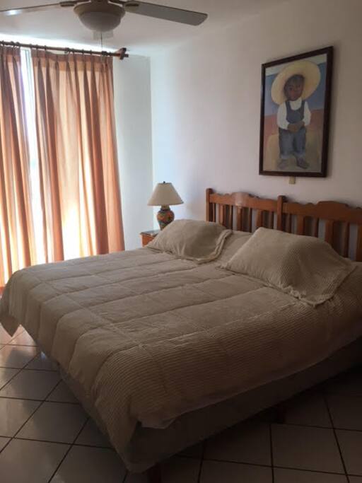 one bedroom, king size bed