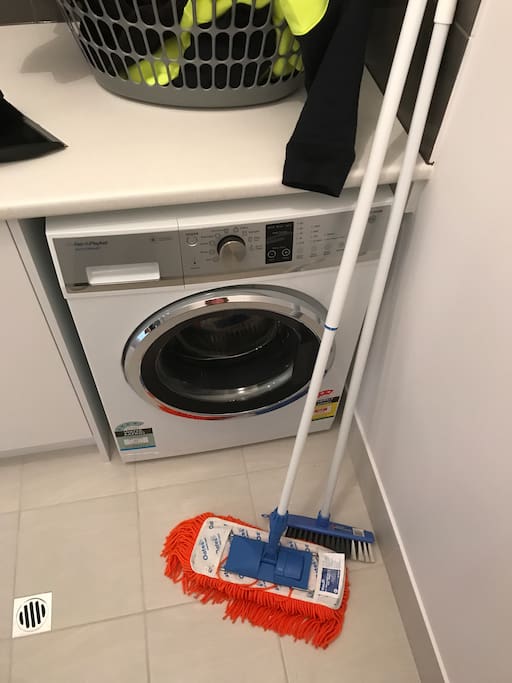 Front loader washing machine