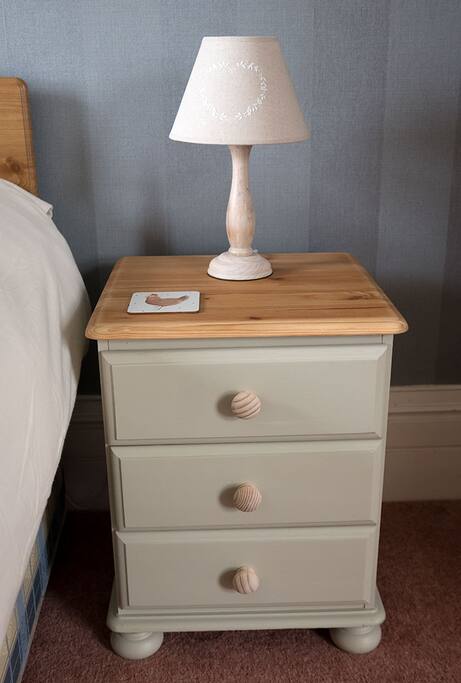 Bedside table