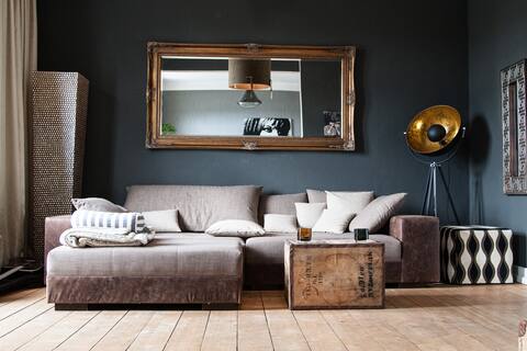 108 sqm  top old building apartment Düsseldorf-Oberkasssel