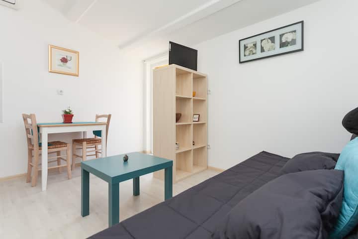 Little House For 2 With Teracce - Istrien