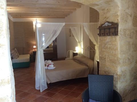 Airbnb con migliori performance: ANCIENT ARCH characteristic house in the historic center a Agrigento