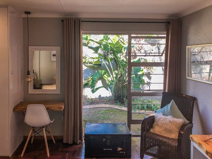 Luxury Modern Garden Cottage In Lonehill, Sandton - Sandton