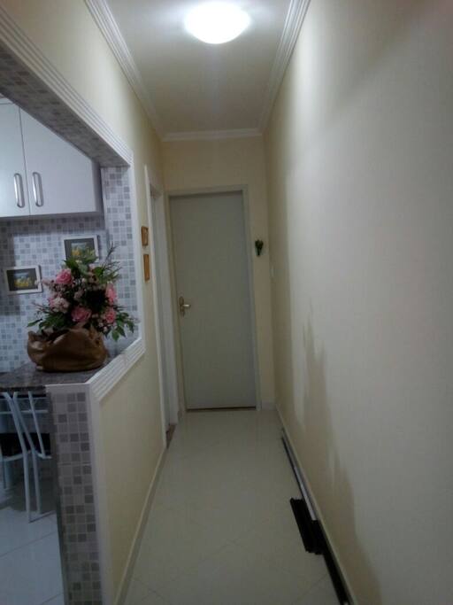 corredor para o quarto debaixo
