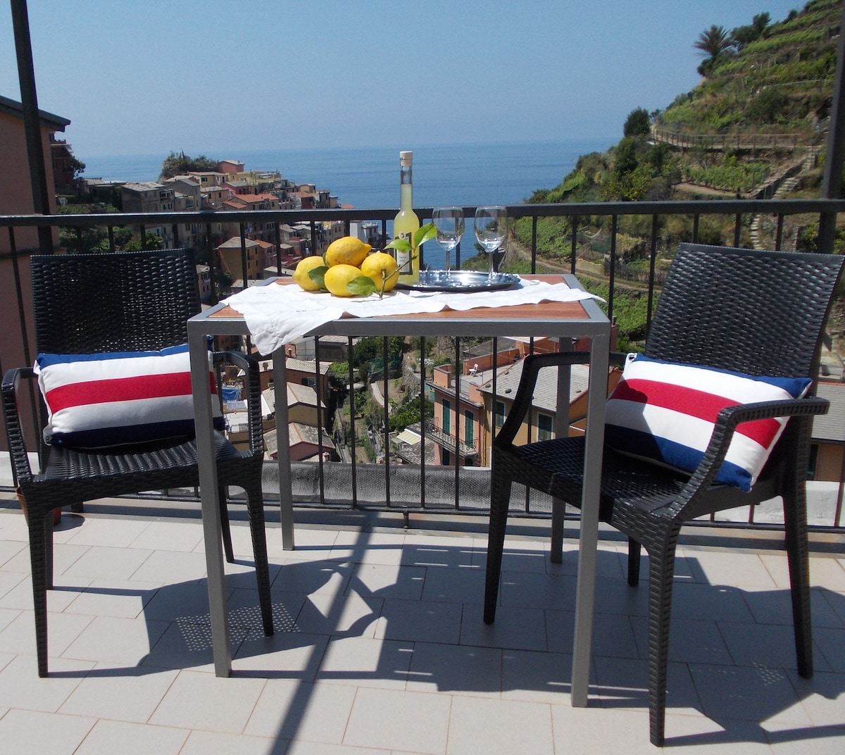 14 Best Airbnbs In Cinque Terre