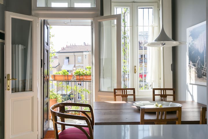 Charming Nest, Central, Fiber-Optic gallery image 2