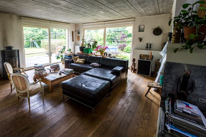 Pleasant Villa With Garden And Swimming Pool - Ittre