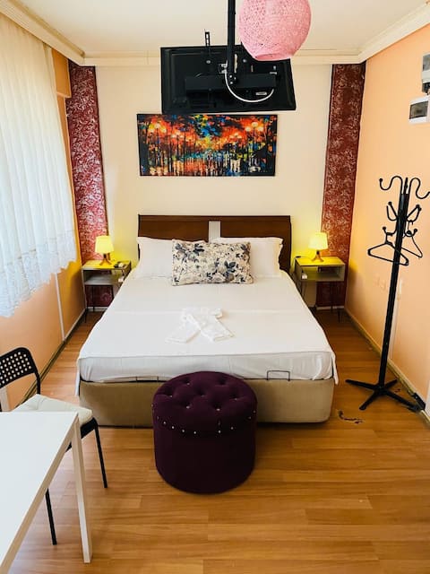 ALSANCAK MERKEZ DE STÜDYO DAİRE.