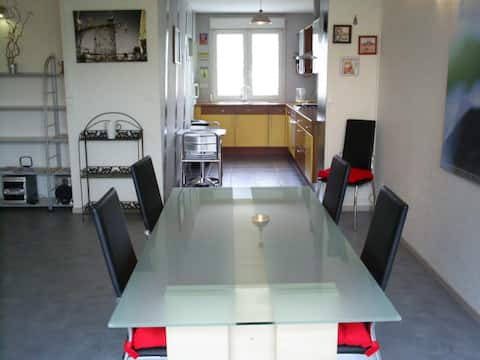 FURNISHED APARTMENT NANCY-LAXOU 90 M² 1 to 6 people