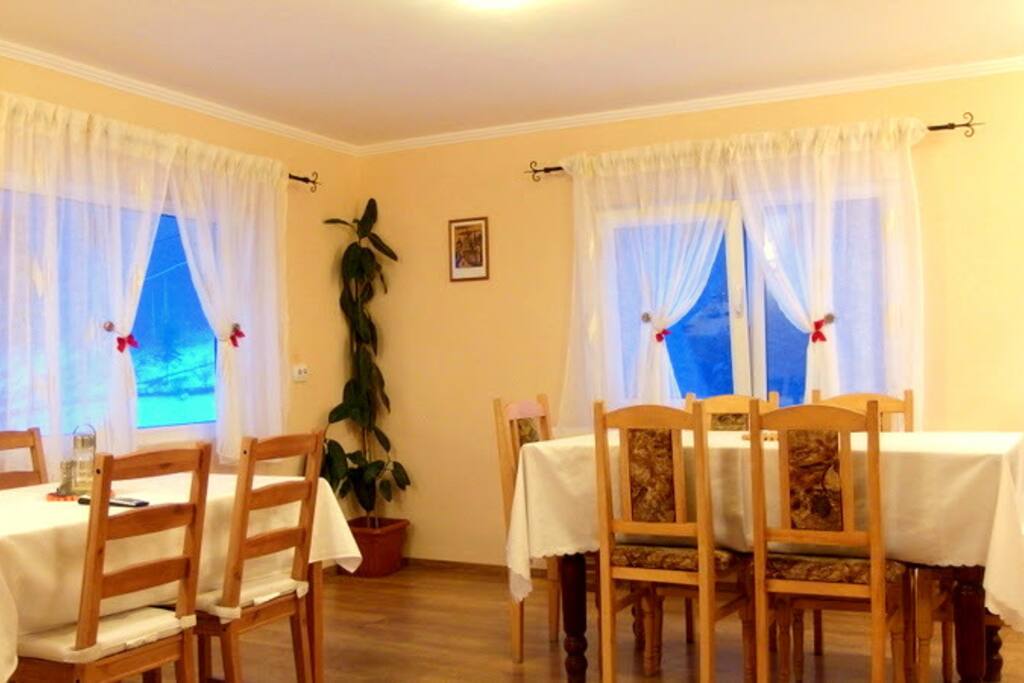 spacious living room
