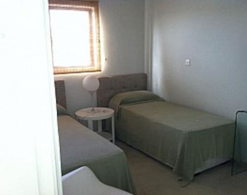 2nd bedroom
