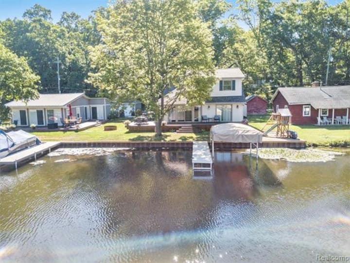 Portage Lake Cabin Rentals Cottage and Cabin Rentals Airbnb