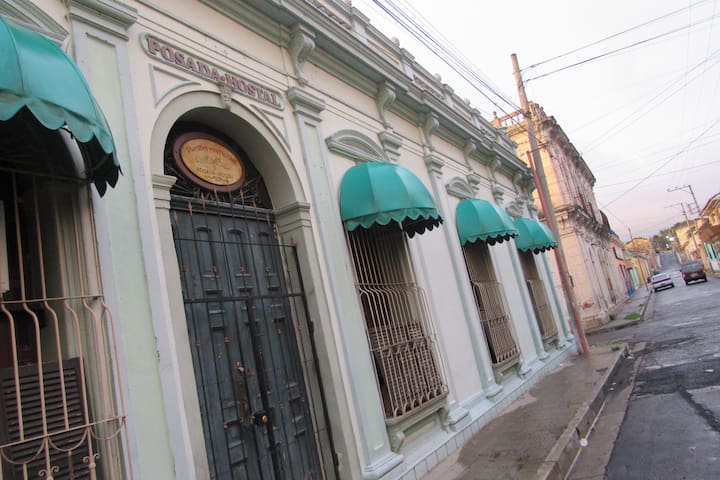 Plaza Antigua - Inn & Hostel