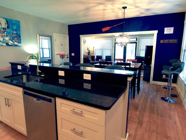 The River House gallery image 5