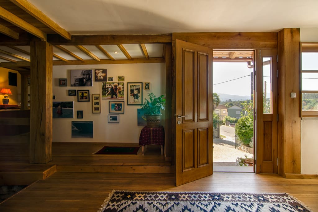 Spacious and sunny front hallway