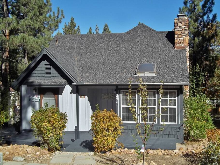 A Charming Cottage Style Cabin