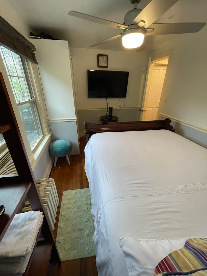 საძინებელი 1