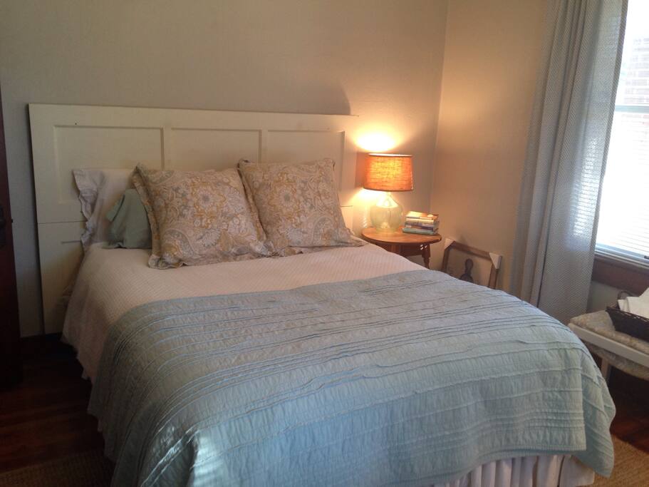 Cozy yet generous space for unwinding and rest