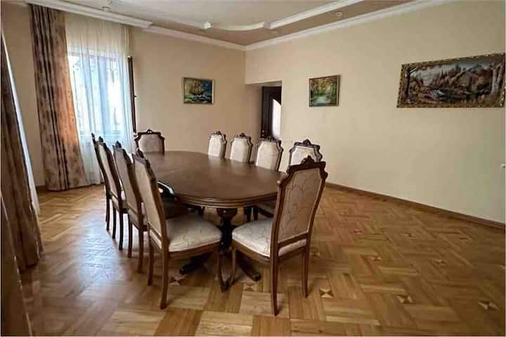 3b/room Private Well Reovated + Near City Center - Erevan