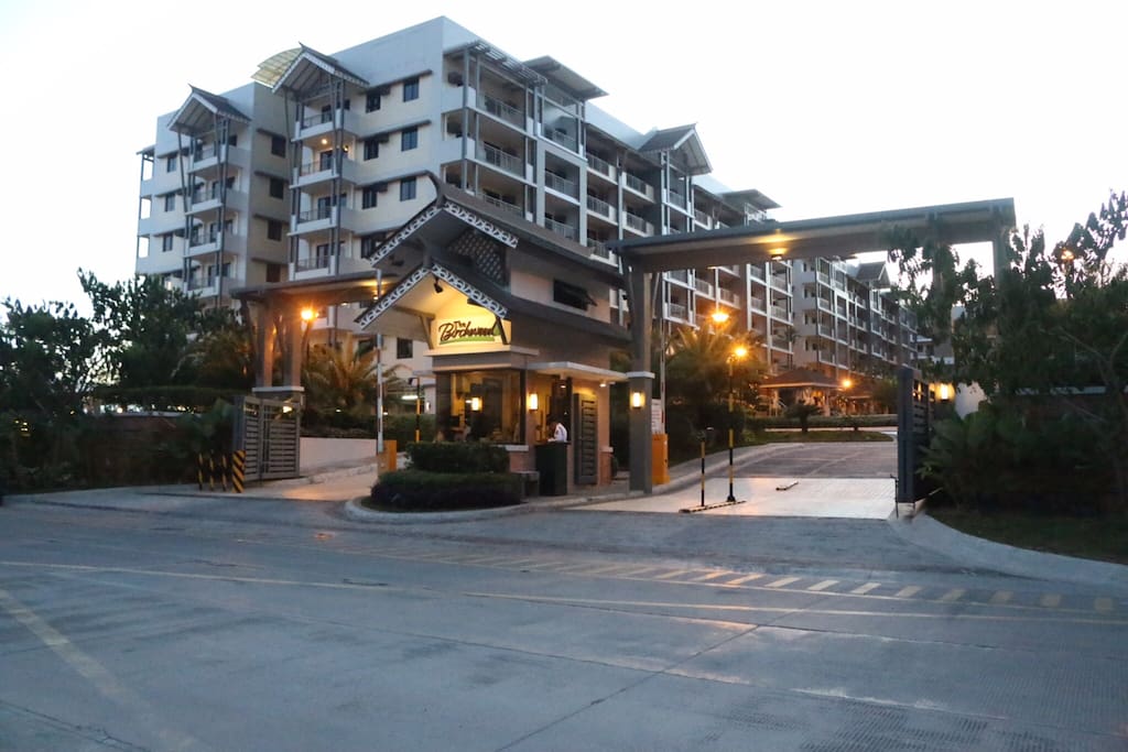 The Birchwood Residences
Acacia Estates
Taguig City