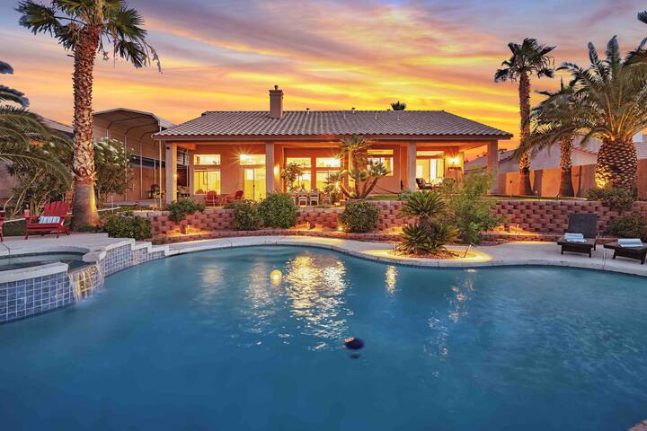 Tranquil oasis w/ Pool (heat xtra) Spa/ mini putt. gallery image 2