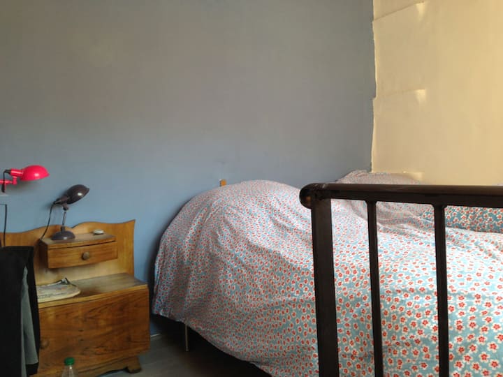 第三间卧室，小心楼梯有点陡