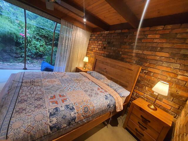 Art-Inspired Rustic Resort & Renovated Studio gallery image 5