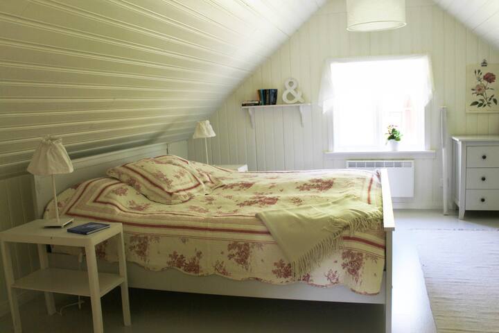 ห้องนอนใหญ่